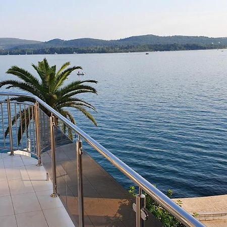 Апартаменты Penthouse By The Sea Тиват Экстерьер фото